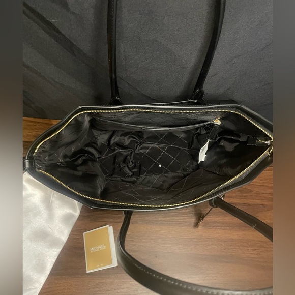 Michael Kors Avril XL Black tote BNWT, large purse, black leather purse, design - Picture 8 of 11